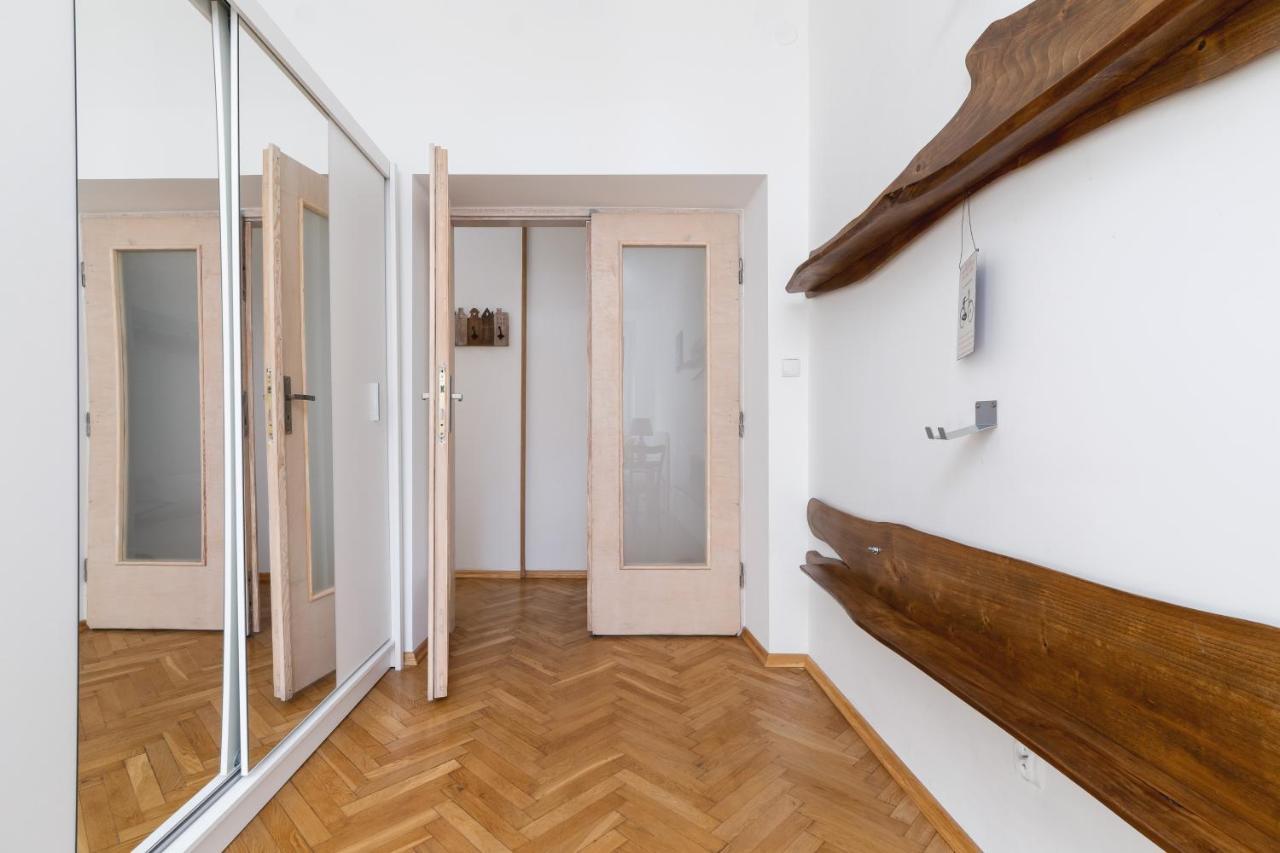 Old Town Apartments Basztowa By Renters Krakow Exterior photo
